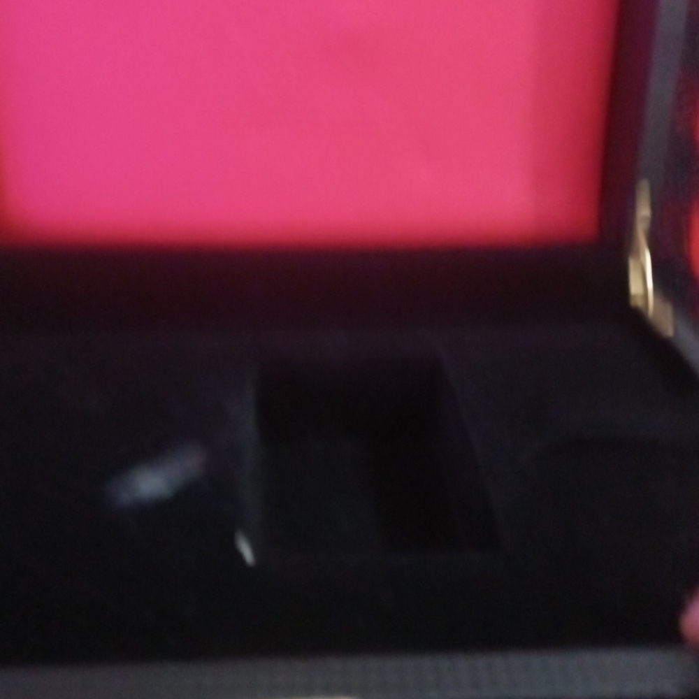 Azad box - Picture 2 of 2